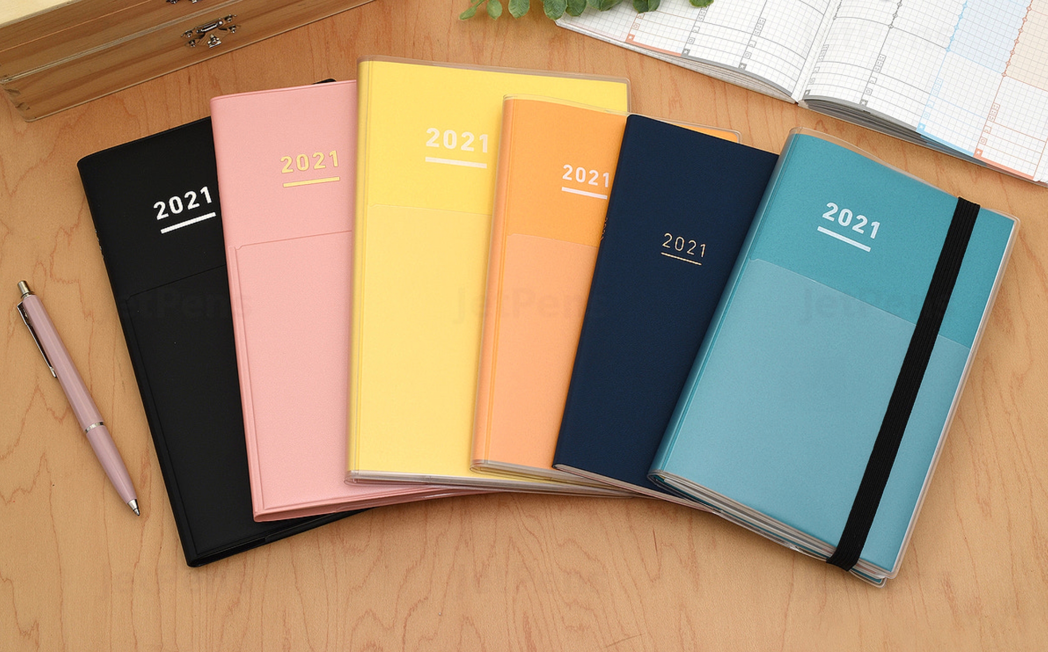 24 Best Planners For 2021, According To Productivity Experts