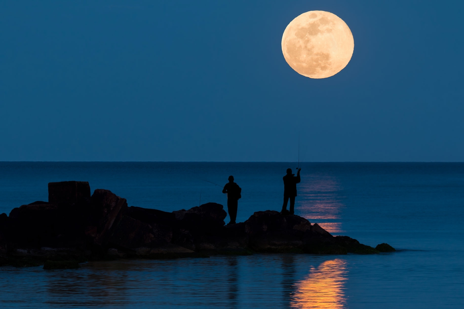 Do Phases Of The Moon Affect Fishing Conditions? - Farmers