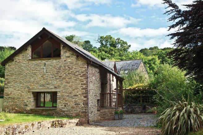 3 Bedroom Barn Conversion For Sale In Brixton, Plymouth, Pl8