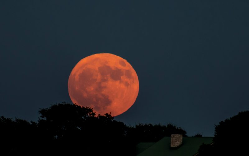 See It! Super Hunter&#039;S Moon 2016 | Today&#039;S Image | Earthsky